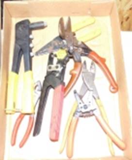 A box full of tools

AI-generated content may be incorrect.